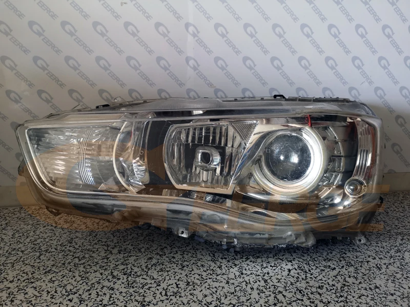 Для Mitsubishi Outlander II 2010 2011 2012 светильник с ксеноновой головкой отличный ультра яркий