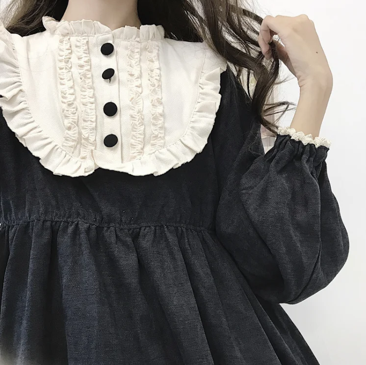 

Mothybot Real Shot 2020 Autumn And Winter Lolita Black And White Stitching OP Dress For Girl Party