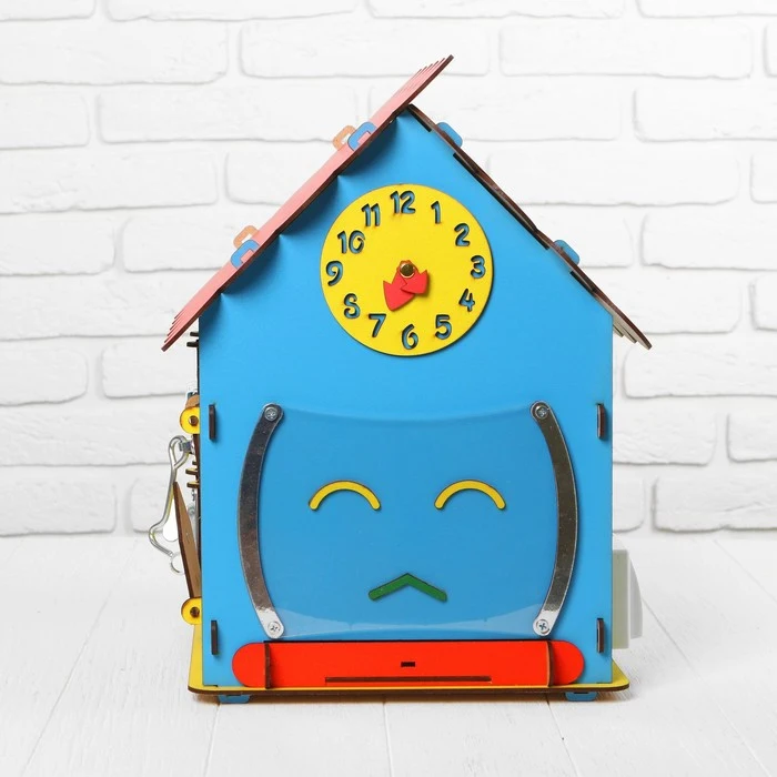 Рисунок 4 - Развивающая доска Бизиборд «Би