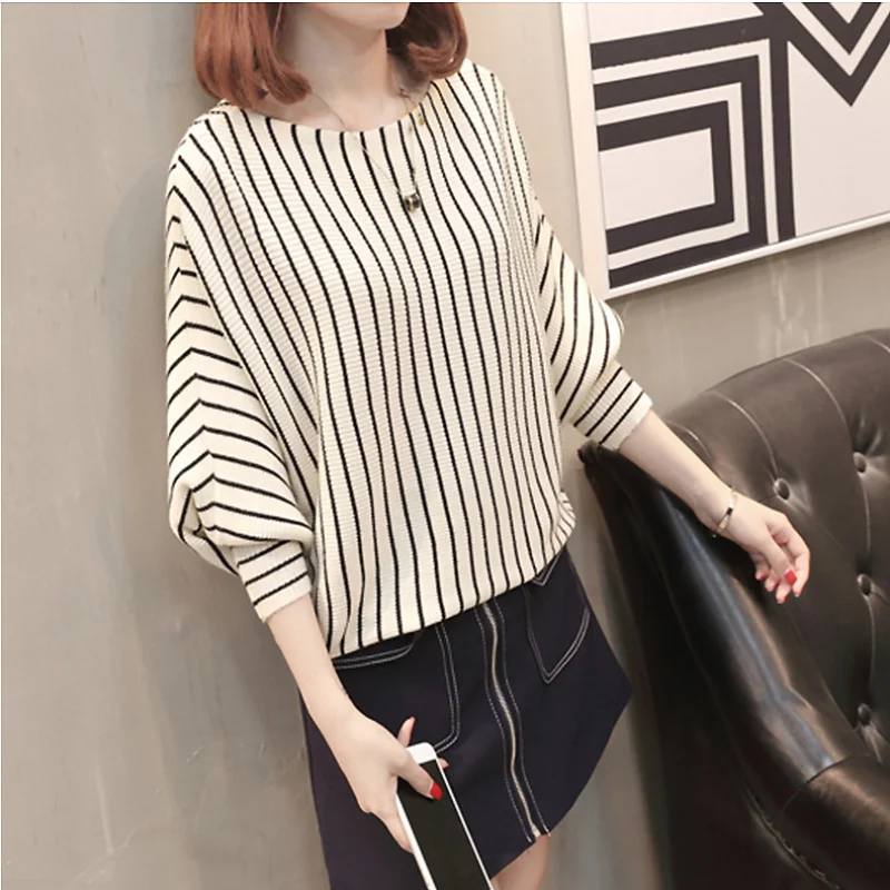 

Новинка женский свитер с рукавом летучая мышь Женская мода корейский свободный свитер в Вертикальную Полоску Женская куртка