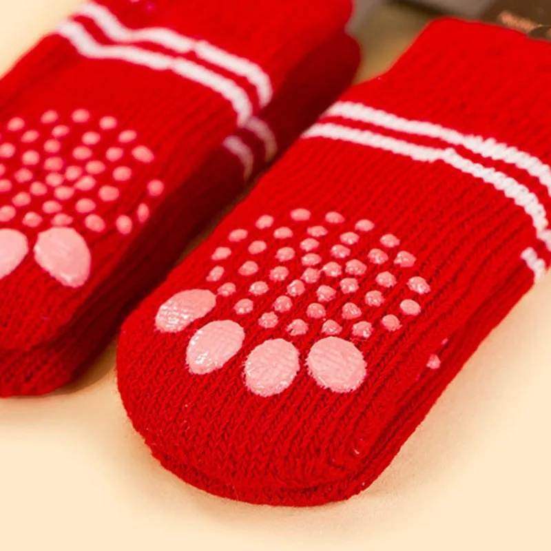 

4pcs Warm Puppy Dog Shoes Soft Acrylic Pet Knits Socks Cute Cartoon Anti Slip Skid Socks For Small Medium Dogs Pet Product S/M/L