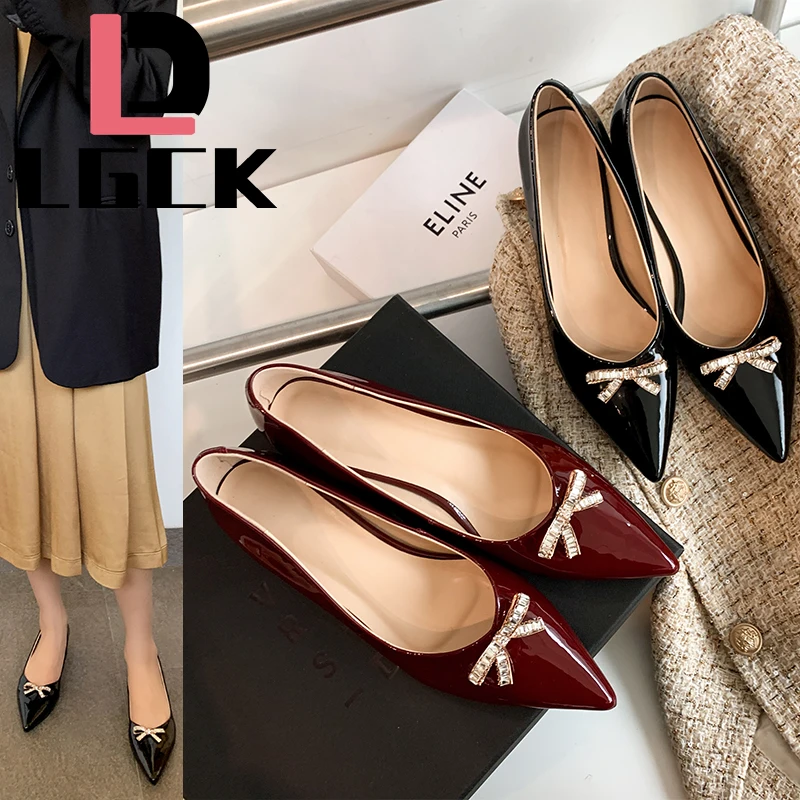 

Plus Size 34-43 Low-heeled Pumps Women Patent Leather Shoes OL Office Shoes Pointed Toe Fashion Women Butterfly Adornment Pumps