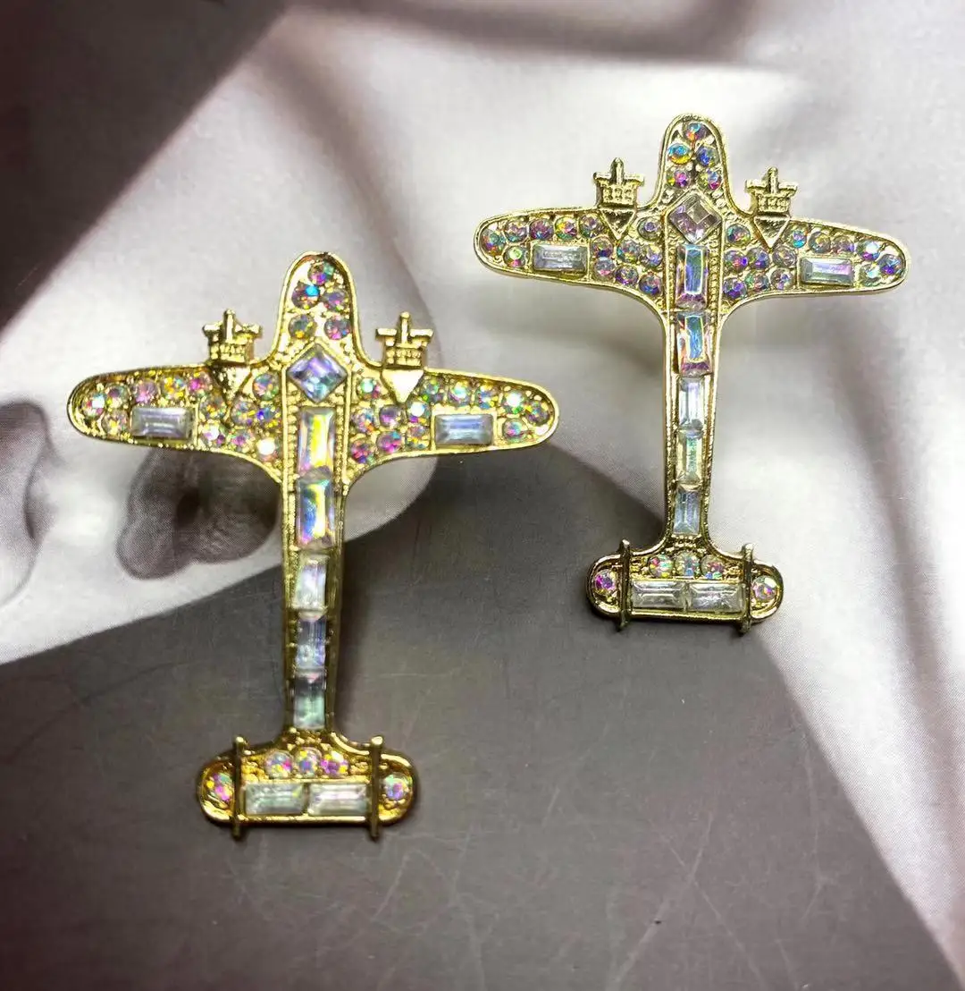 

Personality Design Retro Rhinestone Aircraft Earrings for Woman