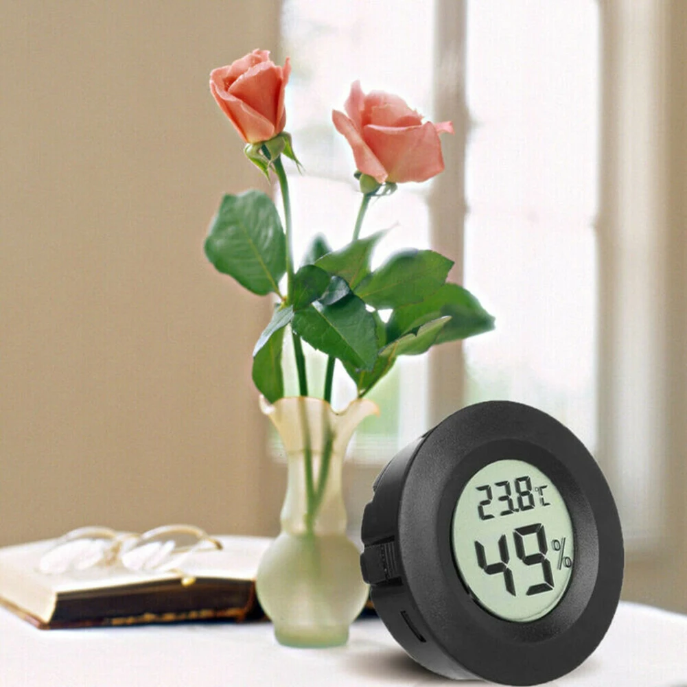

Mini Thermometer Hygrometer Temperature Humidity Meter Gauge Black DC 1.5V