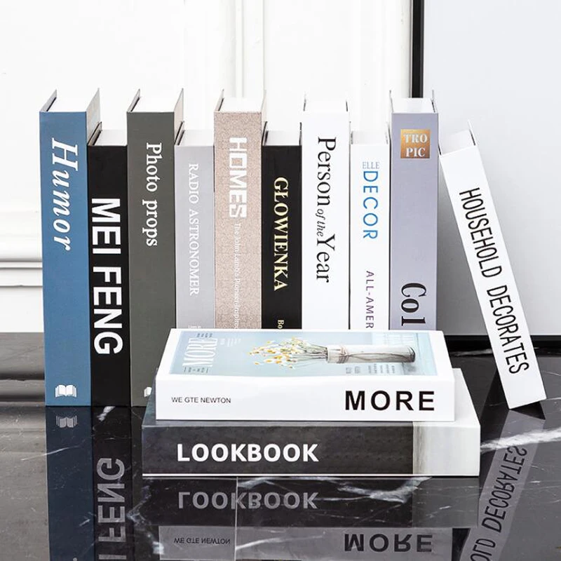 Модельная комната в стиле нордического домашнего декора для женщин.