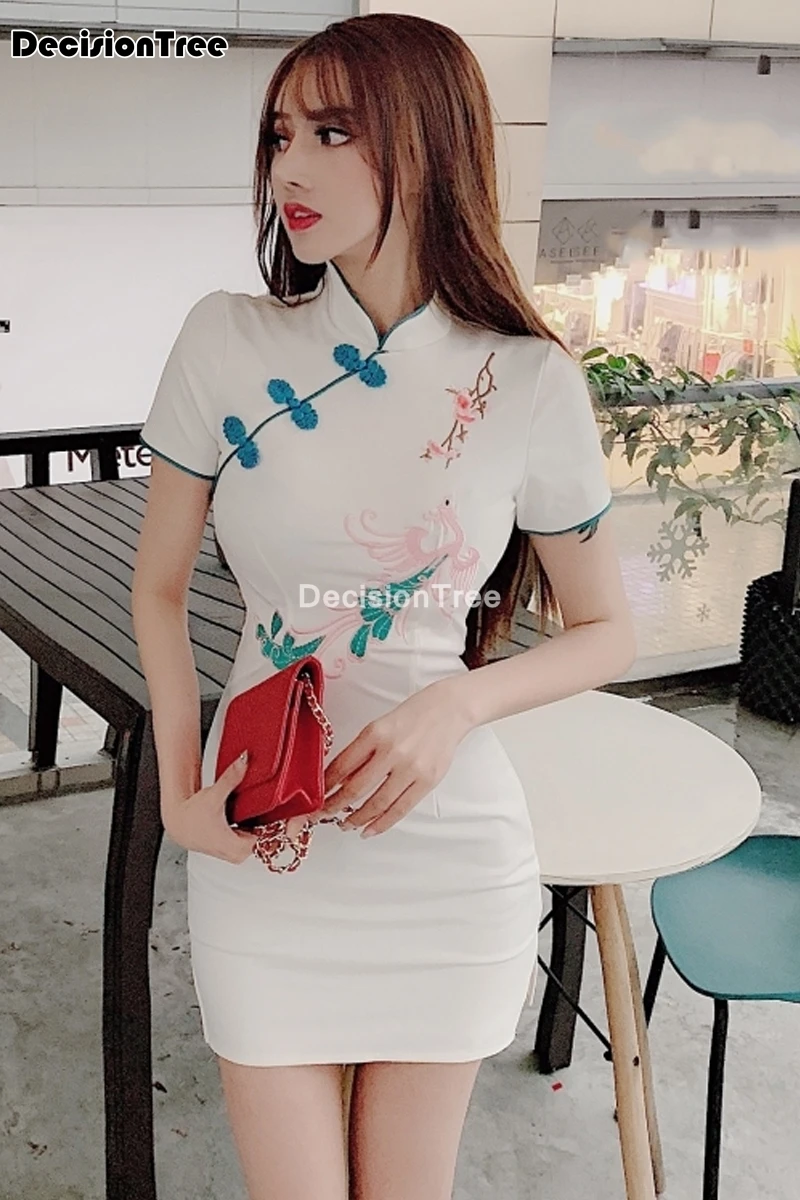 2021 Сетчатая ткань Китайское платье Ципао атласное сексуальное облегающее с