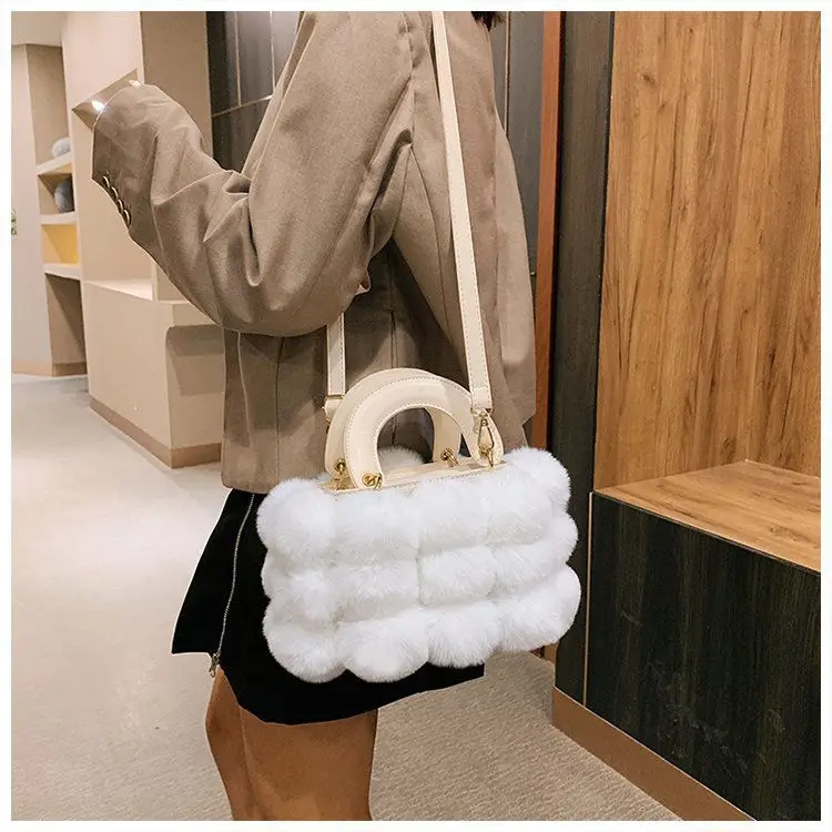 

Plush Simple Women's Shoulder Bags Female Handbag Soft Ladies Tote Bags Fashion Stitching Crossbody Bags for Girls Hair Ball Bag