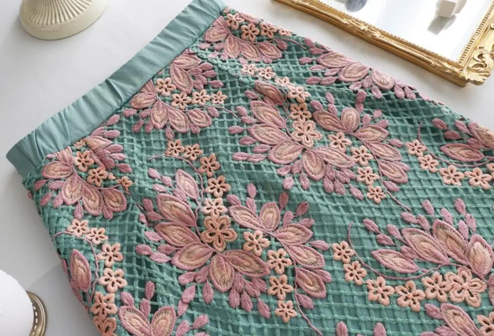 Женская юбка с цветочной вышивкой демисезонная Водорастворимая кружевная