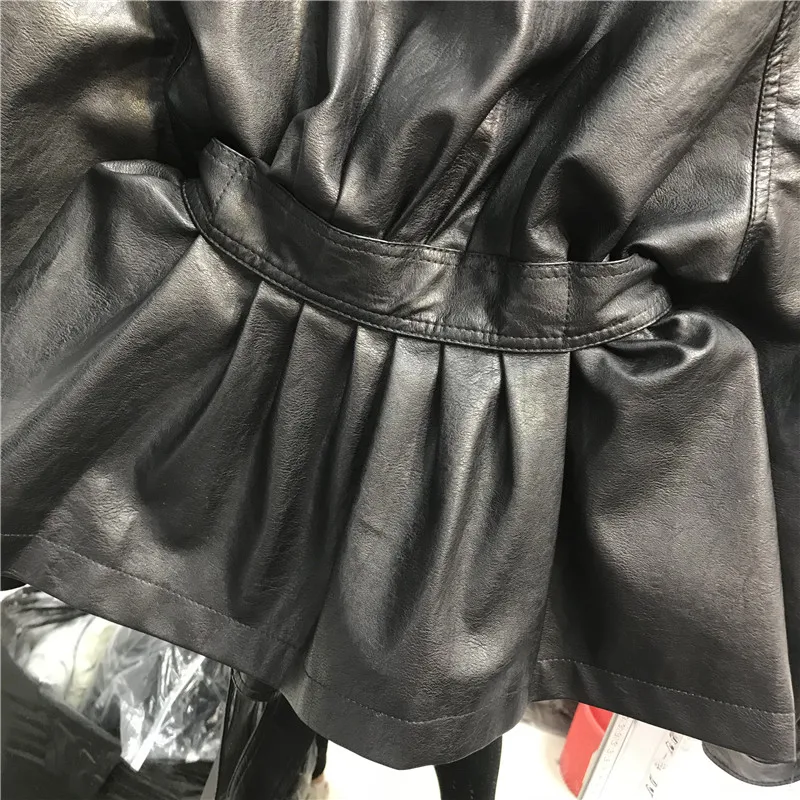 

Streetwear Fashion Black PU Faux Leather Coat With Belt Women 2021 Autumn Loose Motorcycle Jacket Short Casual Female Outerwear