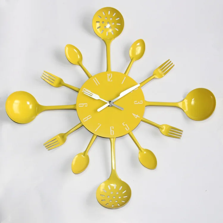 

Color metal knife and fork clock fashion kitchen clock creative personality metal wall decorations living room