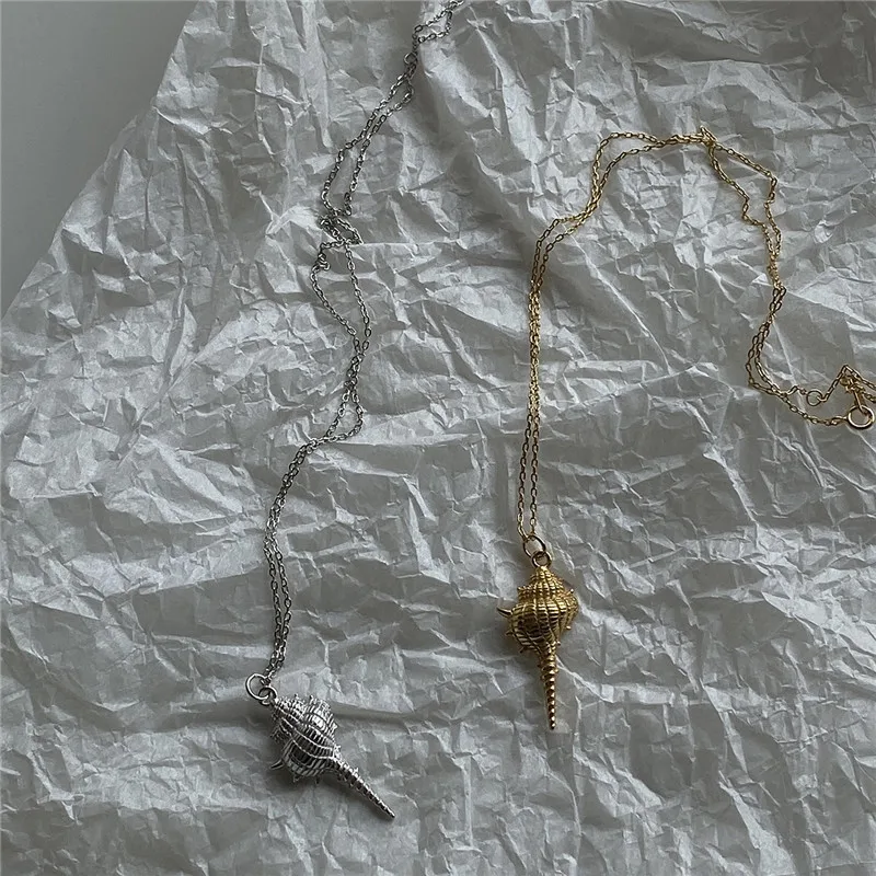 

RUIYI Real 925 Sterling Silver Women Vintage Chic Conch Pendant Necklace Female Simplicity Original Design Luxury Niche Chokers