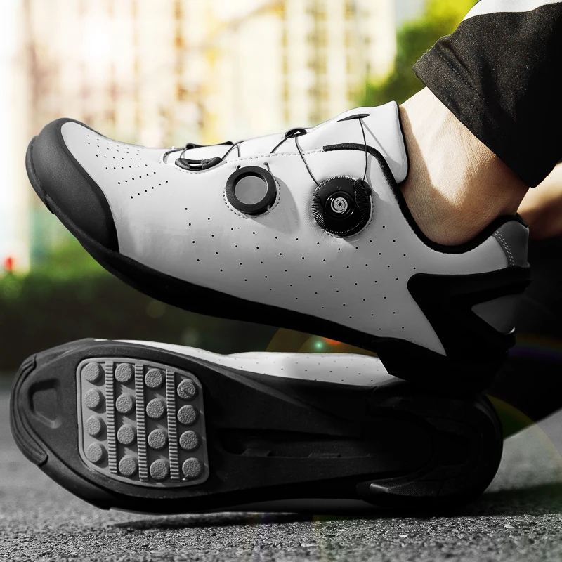 

2021 New Cycling Shoes Men Outdoor Flat Rubber Non-Lock Bicycle Shoes Women Fashion Cycling Sneakers A Variety Of Trendy Designs