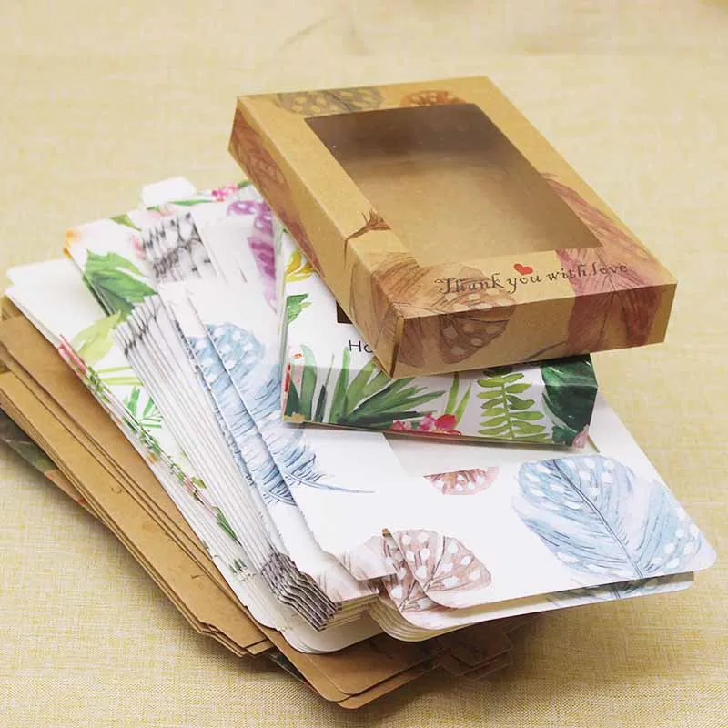 Винтажная коробка конфет из крафт-бумаги с цветочным узором и окном сделай сам