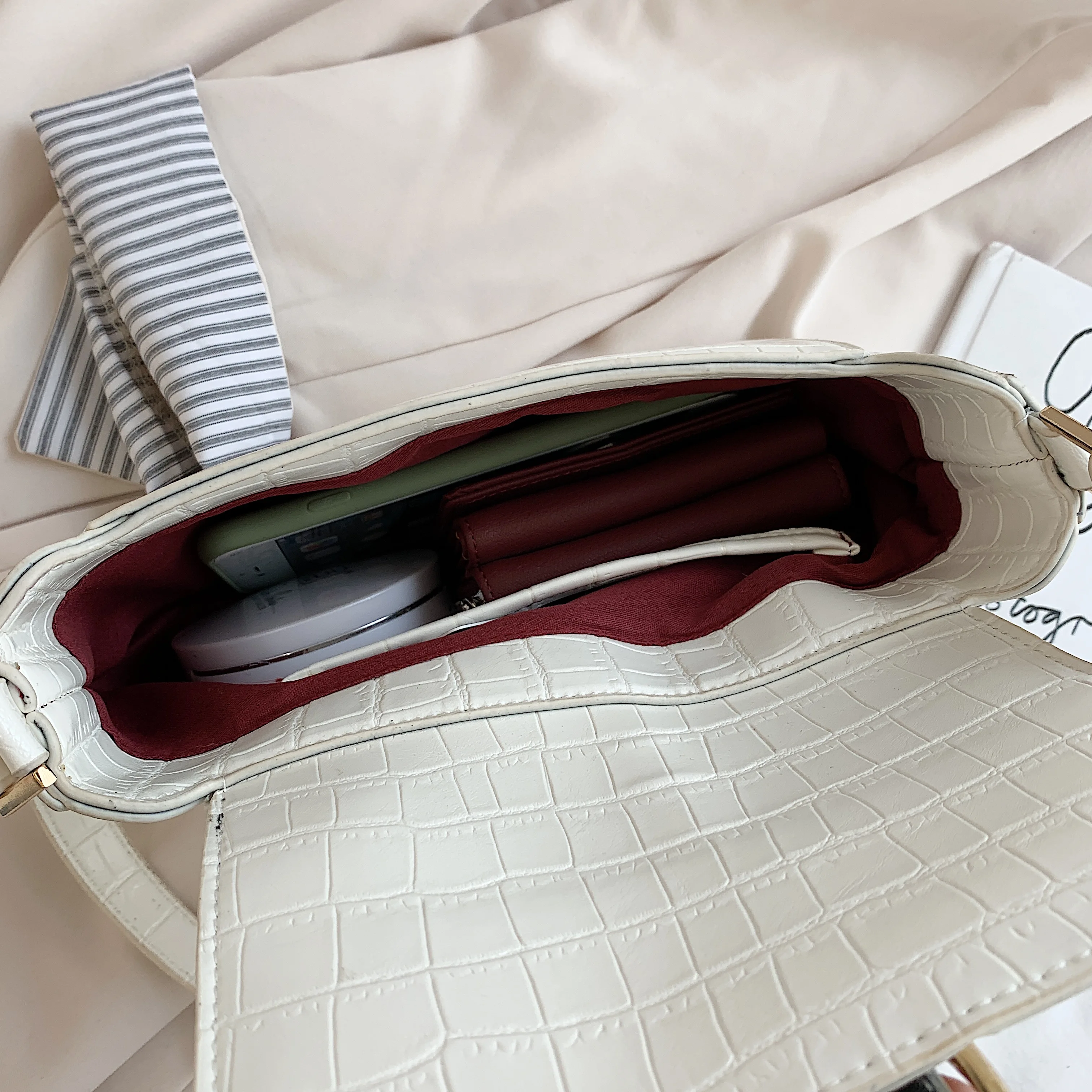 Новая весенняя сумка под руку винтажная Женская Роскошная Сумка через плечо из