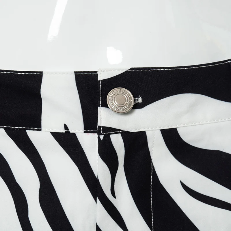 Женские прямые брюки с контрастным принтом повседневные черно-белые низкой