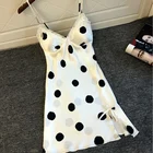 Пижама женская, атласная, кружевная, с глубоким V-образным вырезом