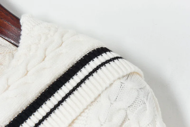 

jersey invierno mujeres Harajuku Fashion Military Whte/Black Sweater Winter Thicken Warm Bows Beaded Knitted Pullover Knitwear