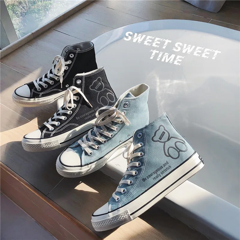 

2021 New Canvas Men's Casual Breathable Rubber Sole High Top Shoes Bear Round Head Laser Reflective Men's Shoes