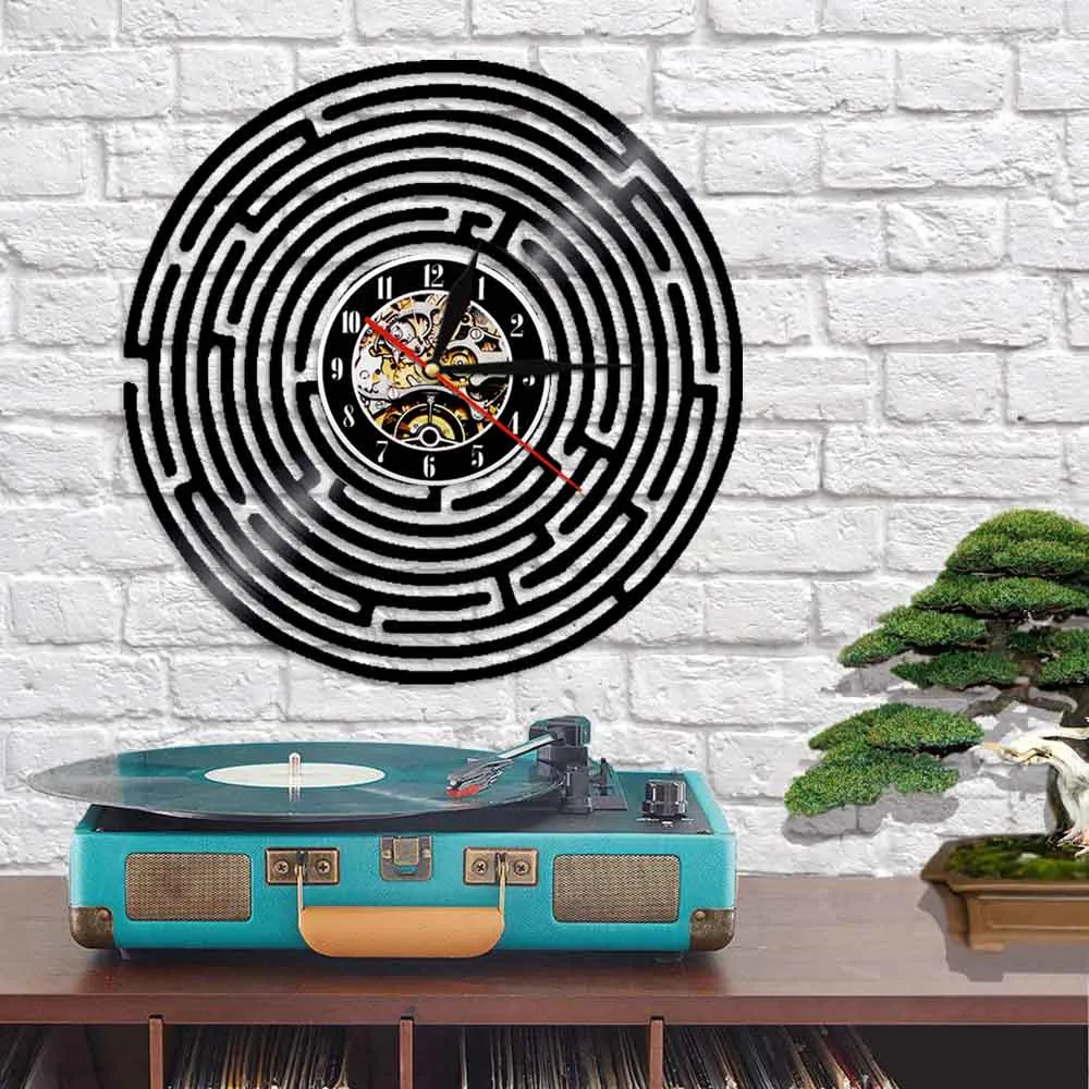 Настенные часы с абстрактным лабиринтом минималистичные мистические