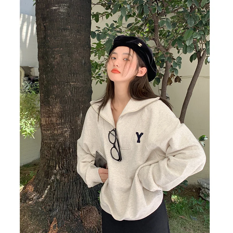 

Свитер с вышивкой, пальто, женская осенняя Свободная верхняя одежда в Корейском стиле, универсальная дизайнерская нишевая ретро-одежда в го...