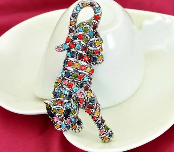 Симпатичные броши брошь с тигром Стразы животные женские ювелирные изделия