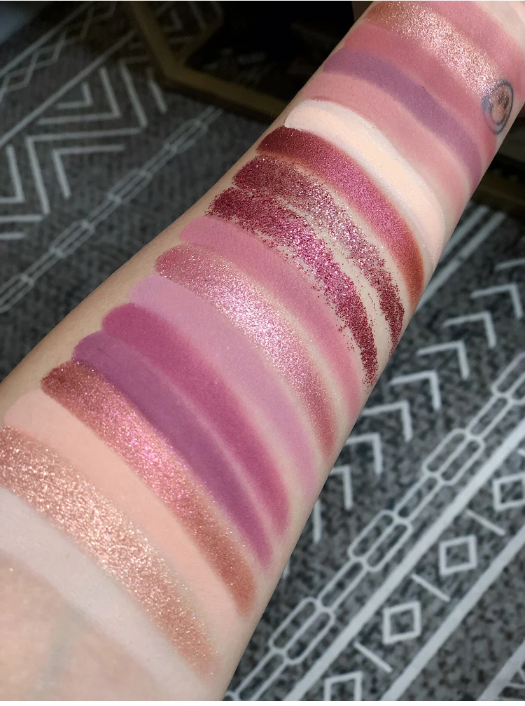 

18 Color Professional Glitter Eye shadow Palette Shimmer Matte Pigmented powder Metallic Eyeshadow Pallete Nude Makeup Palette