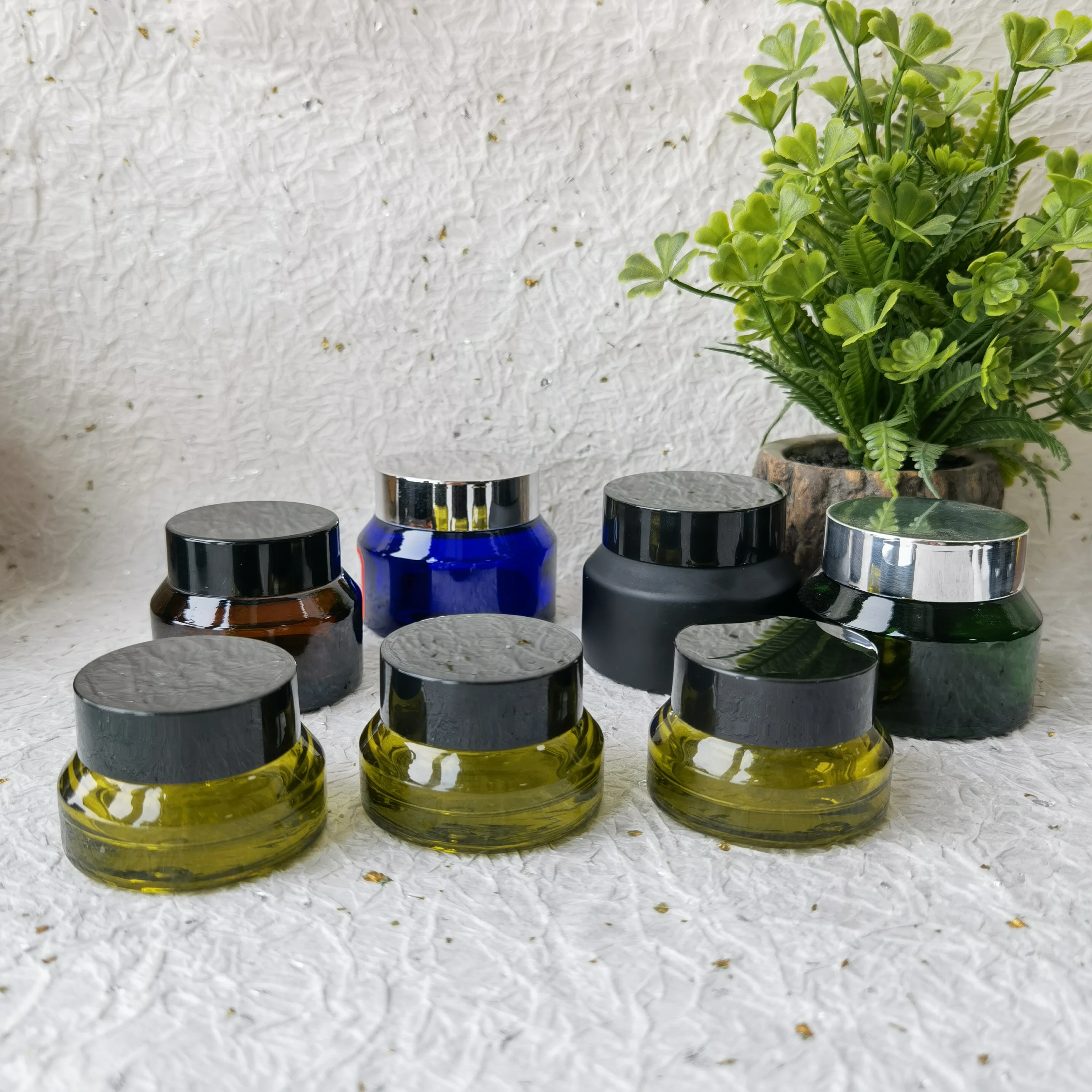 5pcs 15g/30g/50g Empty Colorful Skin Care Glass Refillable Cream Jar Pot Witth Plastic Cap Travel Vials Cosmetic Container