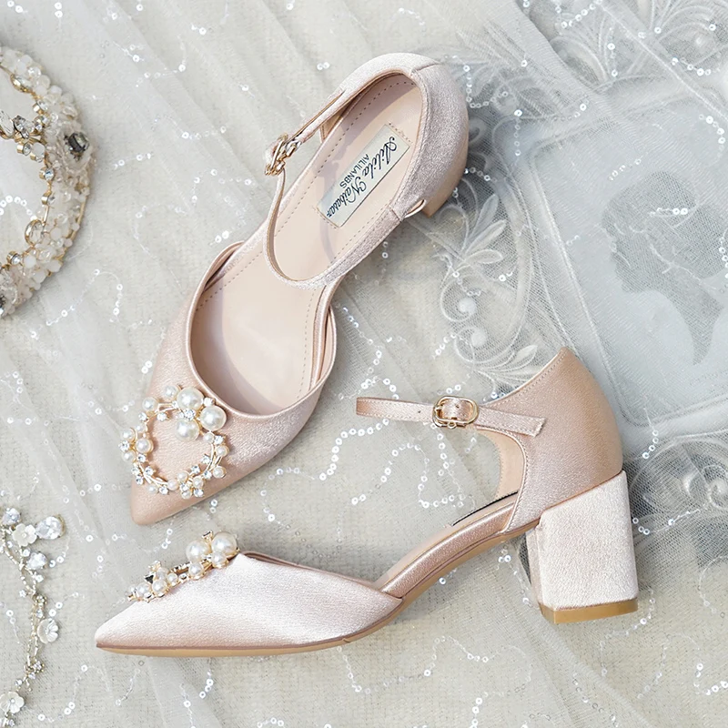 

Customize Wedding Shoes Satin Fat Thick Heels Female Pearls Buckle Crystal New Strap Bride Dress Pregnant Women Cute Sandals