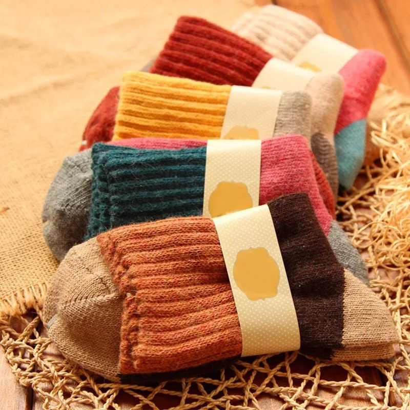 New Winter Women's Thickened Warm Harajuku Retro Solid Color Wear-Resistant Fashion Casual Wool Socks 5 Pair