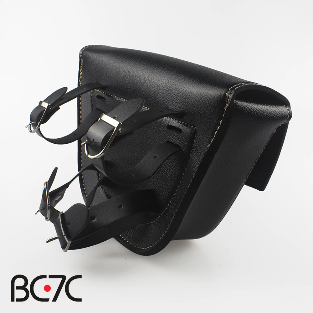 Мотоциклетная черная подседельная сумка с креплением на болтах универсальная