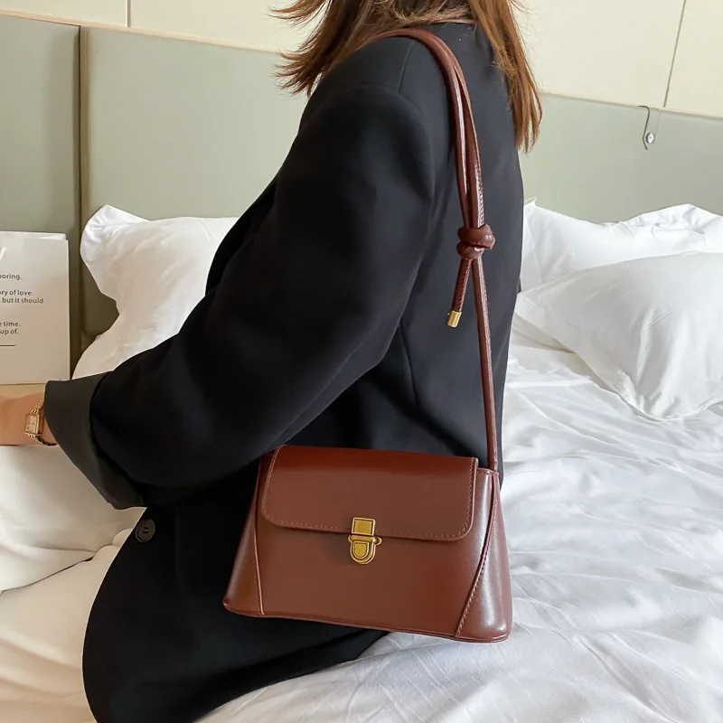 

UOSC French Small Public Bag 2021 New Wave Girl Shoulder Bag Fashion Quality Handbag Women Messenger Bags Female Crossbody Bags