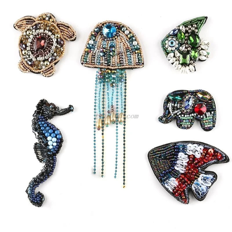 

Handmade Beaded Rhinestone Cloth Patch Marine Animal Faux Crystal Sewing Emblem Badge Jellyfish DIY Clothes Applique