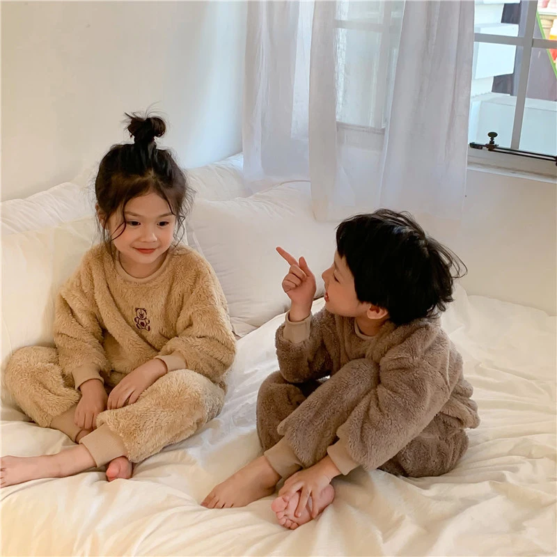 

Осенне-зимняя новая корейская детская одежда Детский пижамный комплект с пушистым медведем теплый домашний сервис