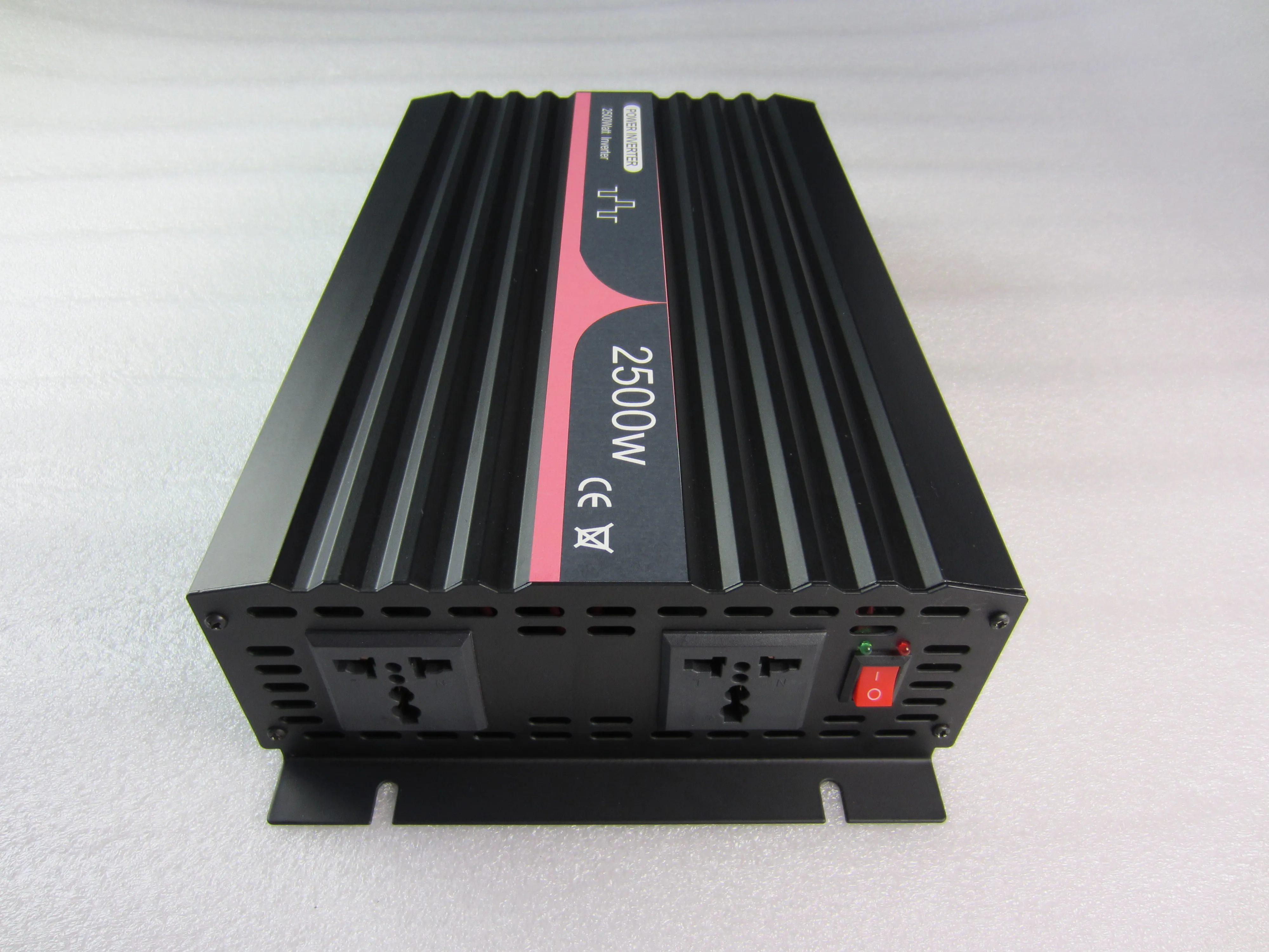 Реальный 2500W/5000W модифицированный синусоидальный инвертор DC 12V 24V 48V AC 110V 120V 220V 230V