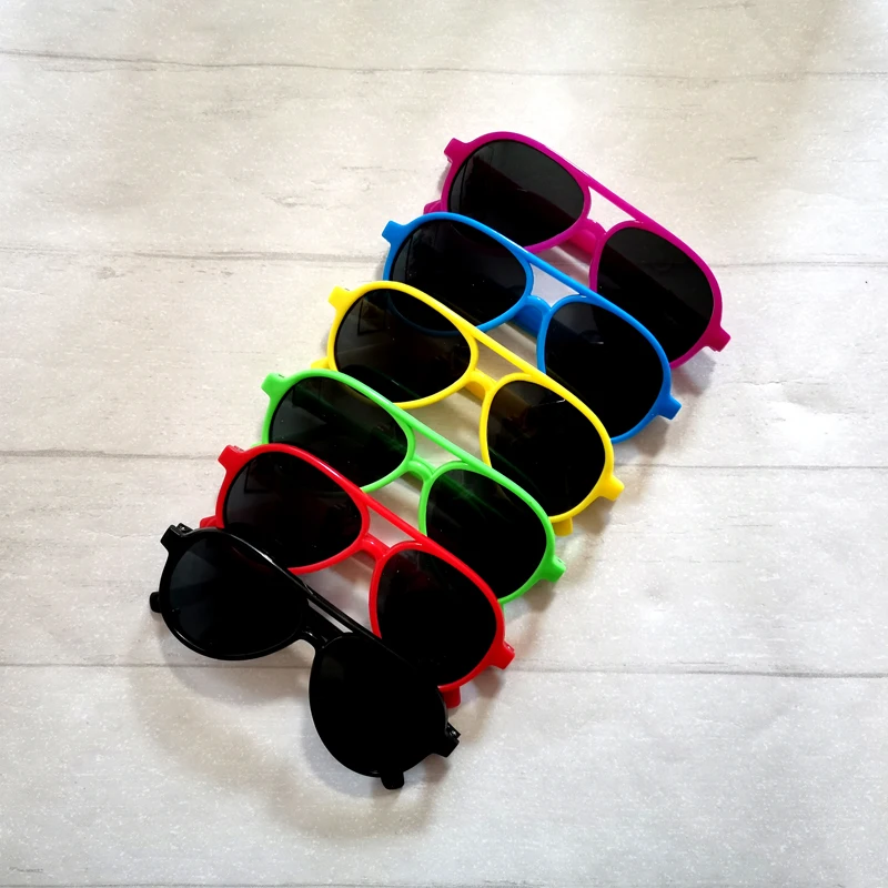 Солнцезащитные очки для мальчиков и девочек многоцветные винтажные