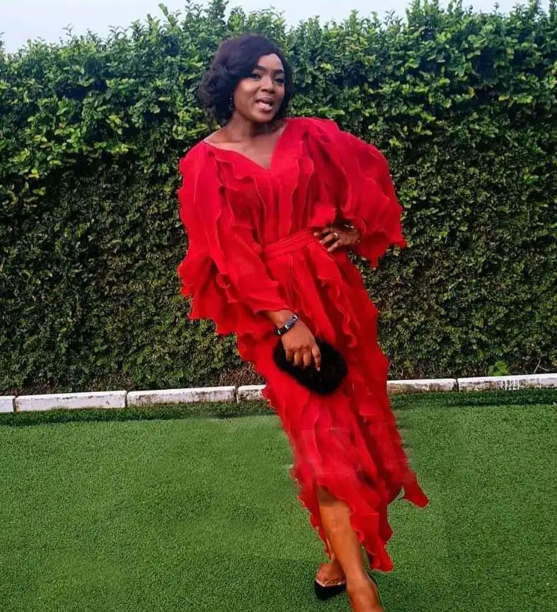 Женское длинное платье в стиле бохо на шнуровке элегантное Однотонное Платье