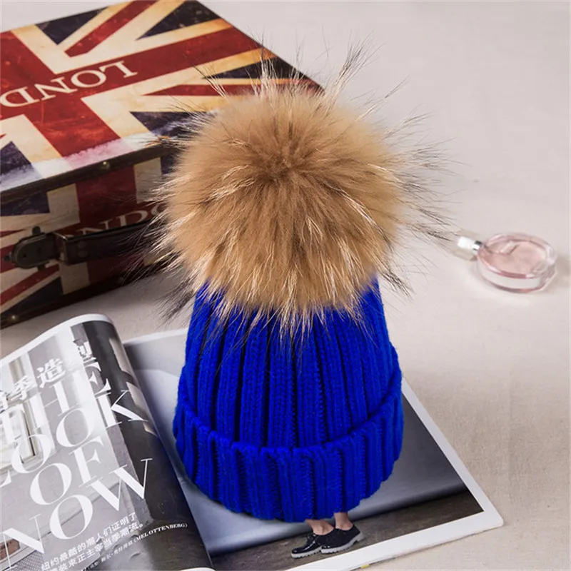 Шапка детская зимняя вязаная с помпоном из натурального меха TX062 От 1 до 10 лет |