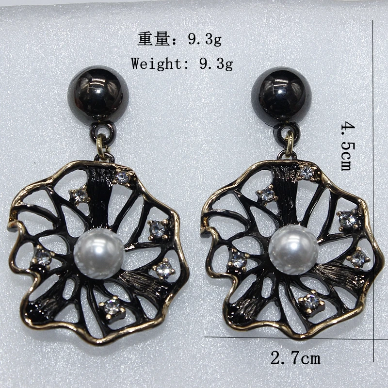 

2020 New Birthday Gift Wedding Party Beautiful Lotus Earrings Hollow Pearl Black Gold Hip Hop Pendant Accessories For Women