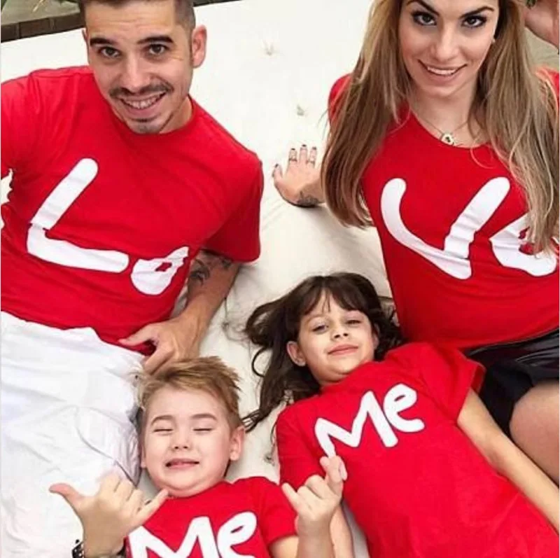 

Love family matching clothes red Cotton Mother And Daughter Clothe print T-shirt Mommy And Me Clothe baby Kids girl boy clothing