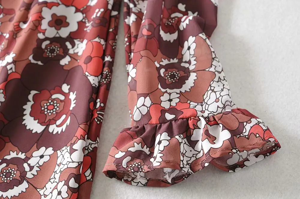 Женское платье с расклешенными рукавами Bazaleas красное винтажное цветочным