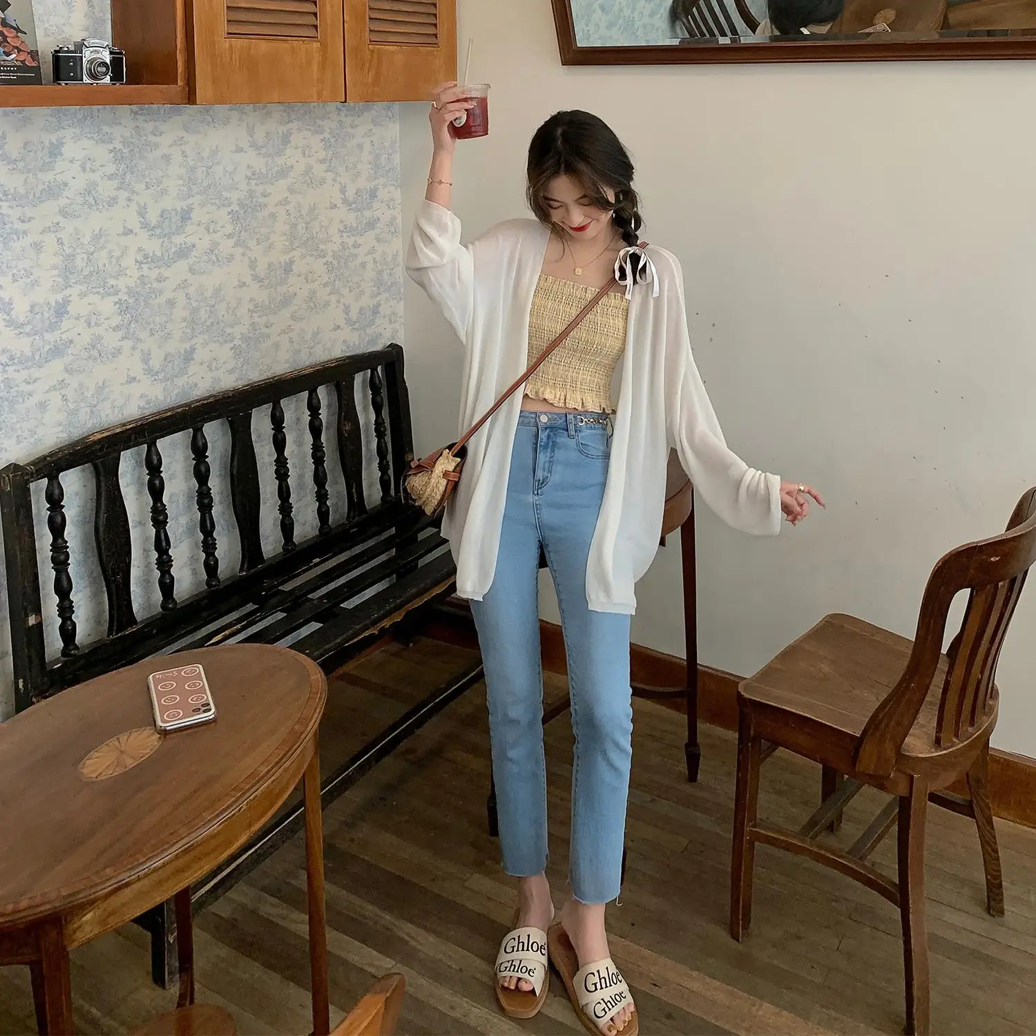 

Acetic acid is prevented bask in clothes Hu Chu pretty cool in border female summer new knitting cardigan coat thin model