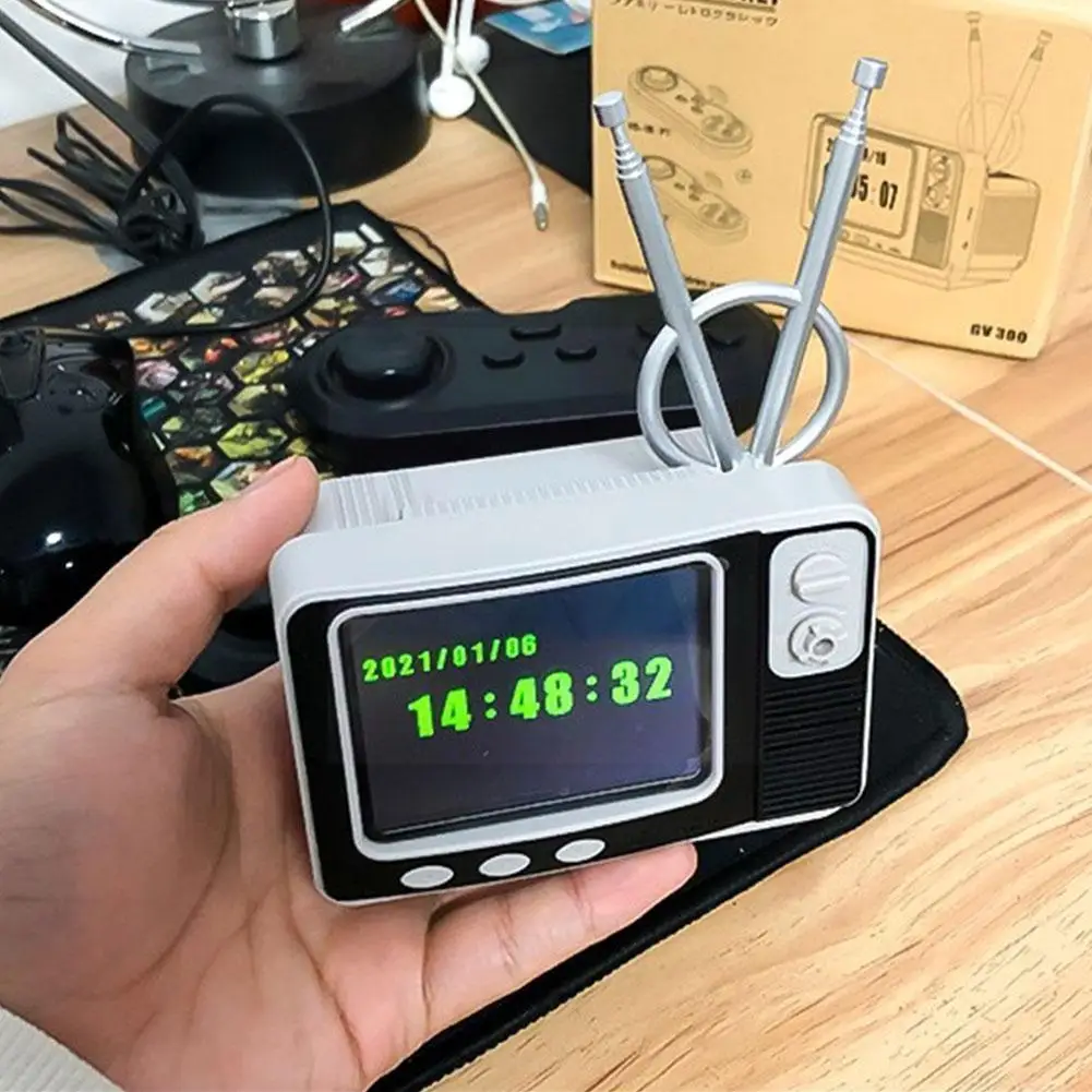 

Retro TV Handheld Video Game Console Players with 2 Wireless Controllers Built-in 108 Classic Games For NES AV Out L8Z9
