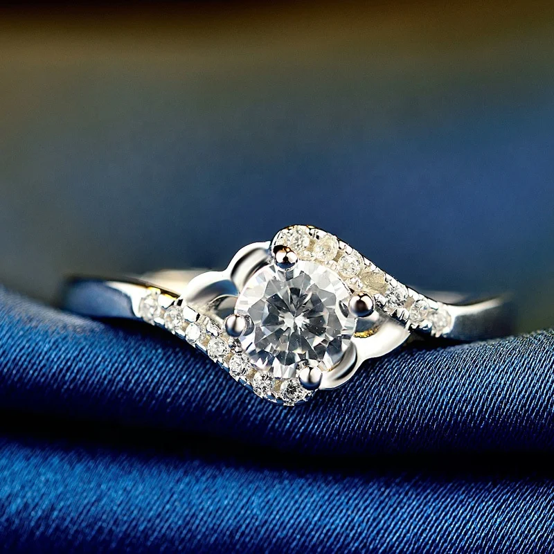

HEARTART Free Shipping 2021 New Fashion 925 Sterling Silver CZ Ring Zirconia Round Brilliant Cut Solitaire Engagement Ring