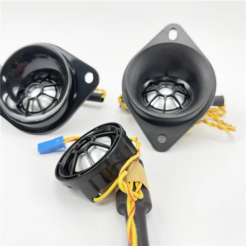 Чехол для колонок центральной консоли BMW F10 F11 F15 F25 F30 F32 F34 G30 F48 |