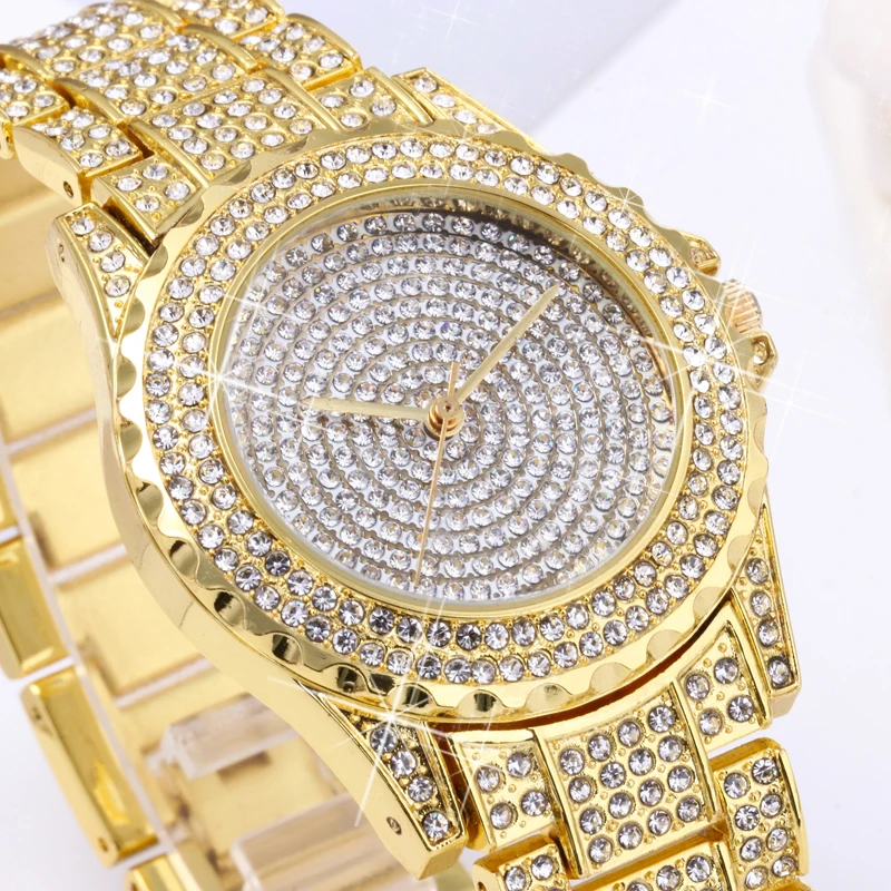 Часы наручные женские кварцевые брендовые роскошные золотистые со стразами из