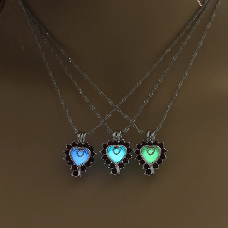 2020 светящееся ожерелье с подвеской в форме сердца черная оправа темноте дающее