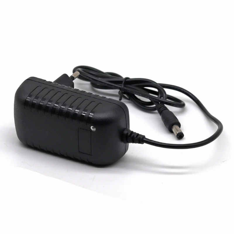 Адаптер преобразователь для IP камеры видеонаблюдения 12 В 2 А 100 240 переменного