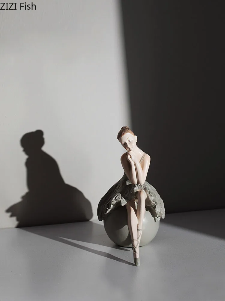 Cartoon Miniature Figurines Home Decor Cute Retro RefinedSimulation Resin Elegant Ballerina Decoration Living Room Ornament