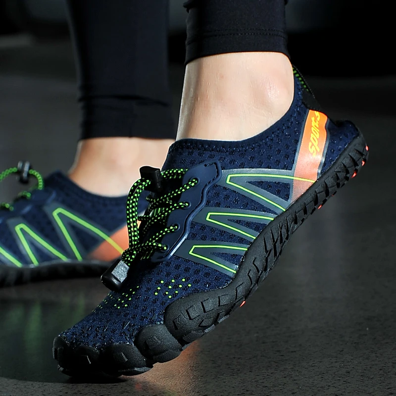 

Water Shoes Men Sneakers Barefoot Outdoor Beach Sandals Upstream Aqua Shoes Quick-Dry River Sea Diving Swimming Big size 46