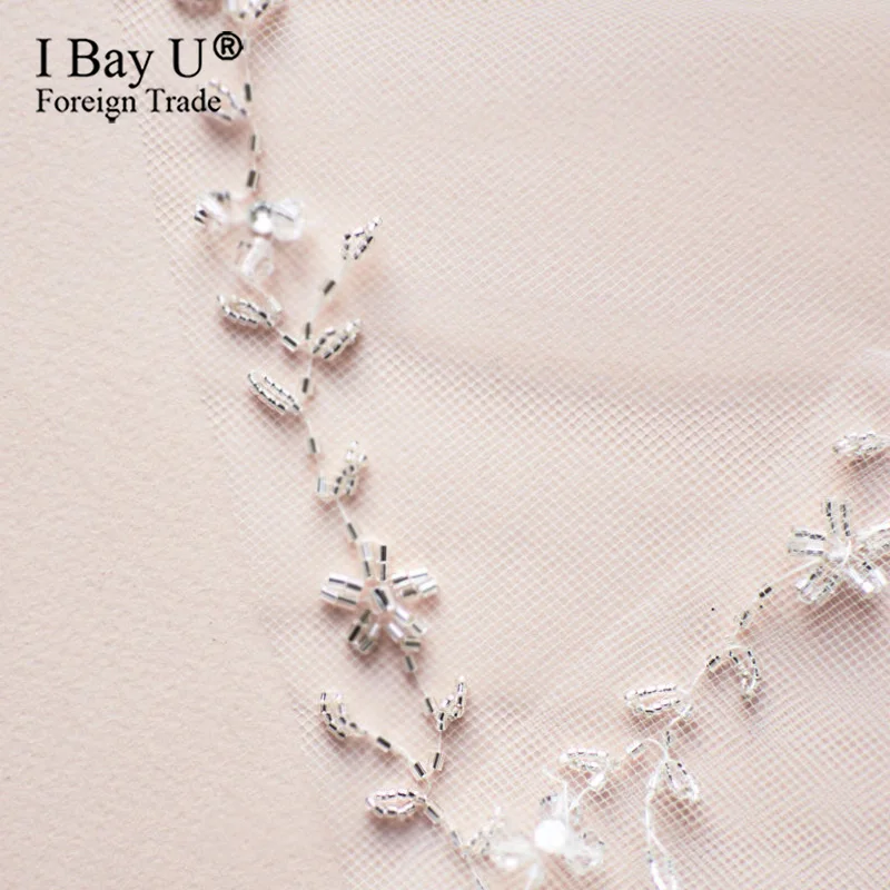 Цветочная свадебная фата с кристаллами по краям Фата для невесты белая цвета